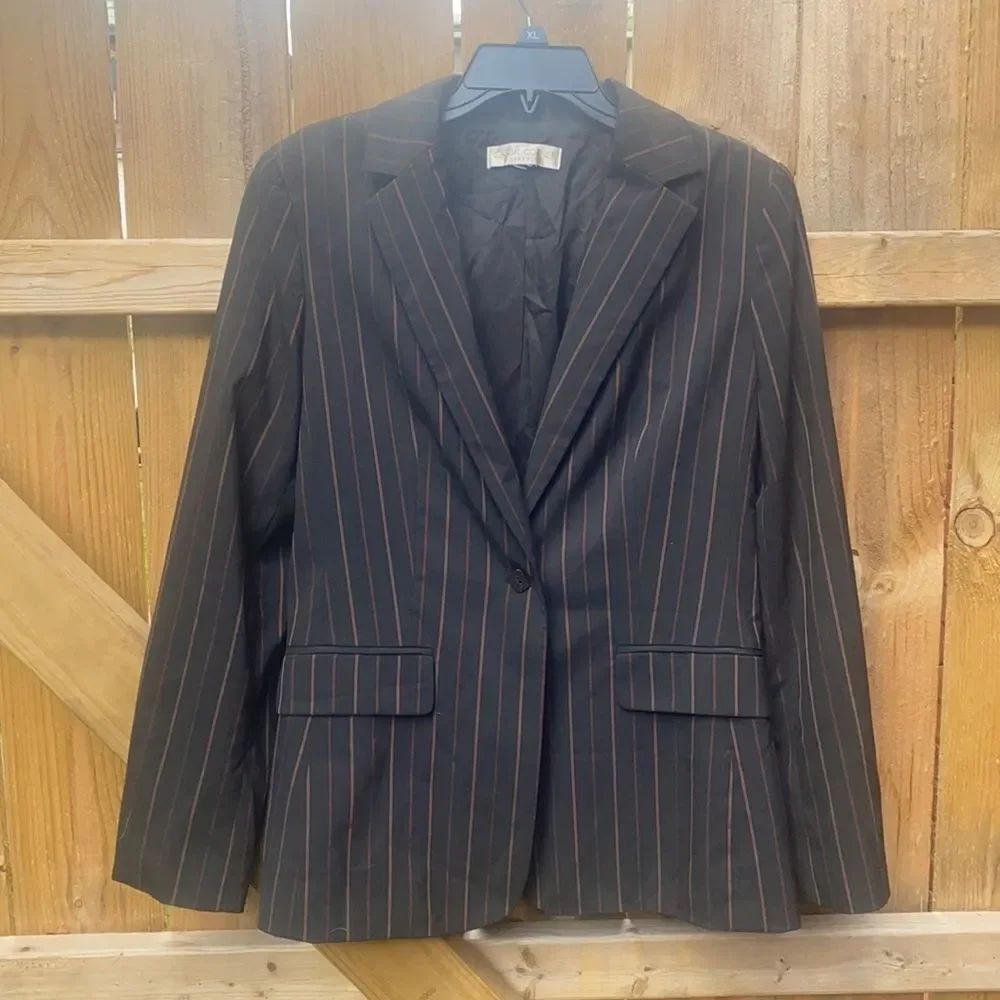 Casual corner suit
